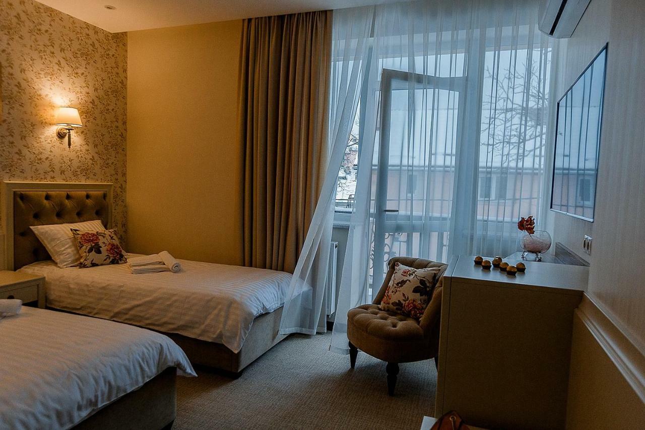 Galant Hotel トラスコヴェッツ エクステリア 写真